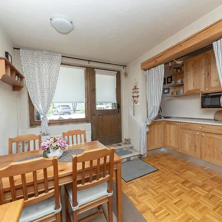 Apartment Apartma Brlog Petra, *