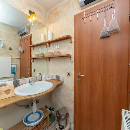 Apartma Brlog Petra, Lägenhet